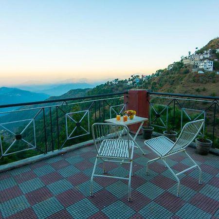 Livingstone 2Bhk Cozy Homestay In Kasauli Hills Kültér fotó