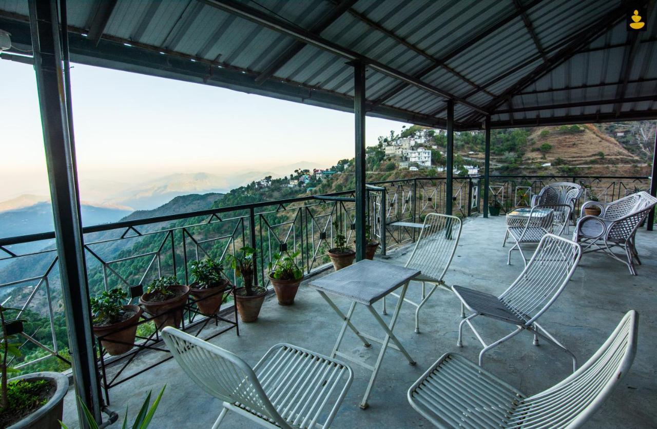 Livingstone 2Bhk Cozy Homestay In Kasauli Hills Kültér fotó