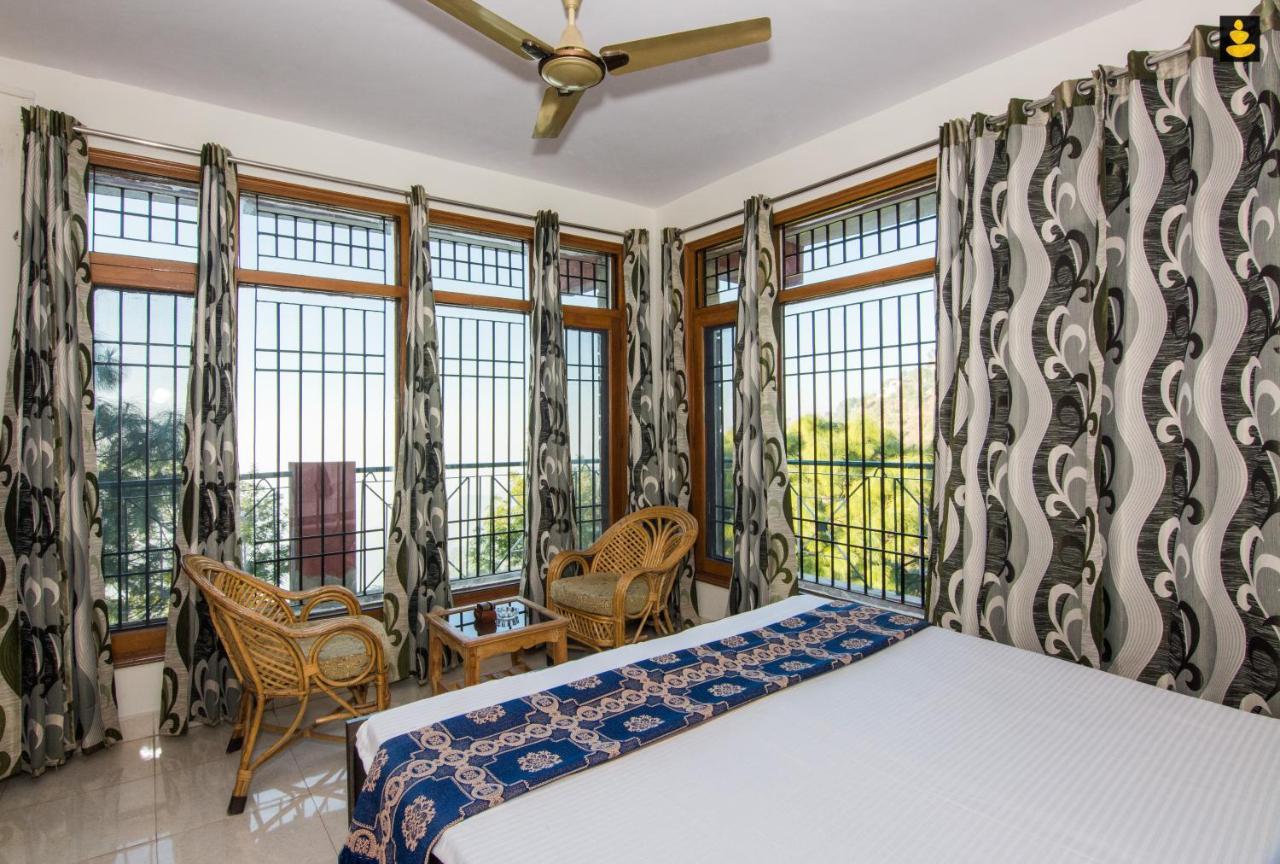 Livingstone 2Bhk Cozy Homestay In Kasauli Hills Kültér fotó