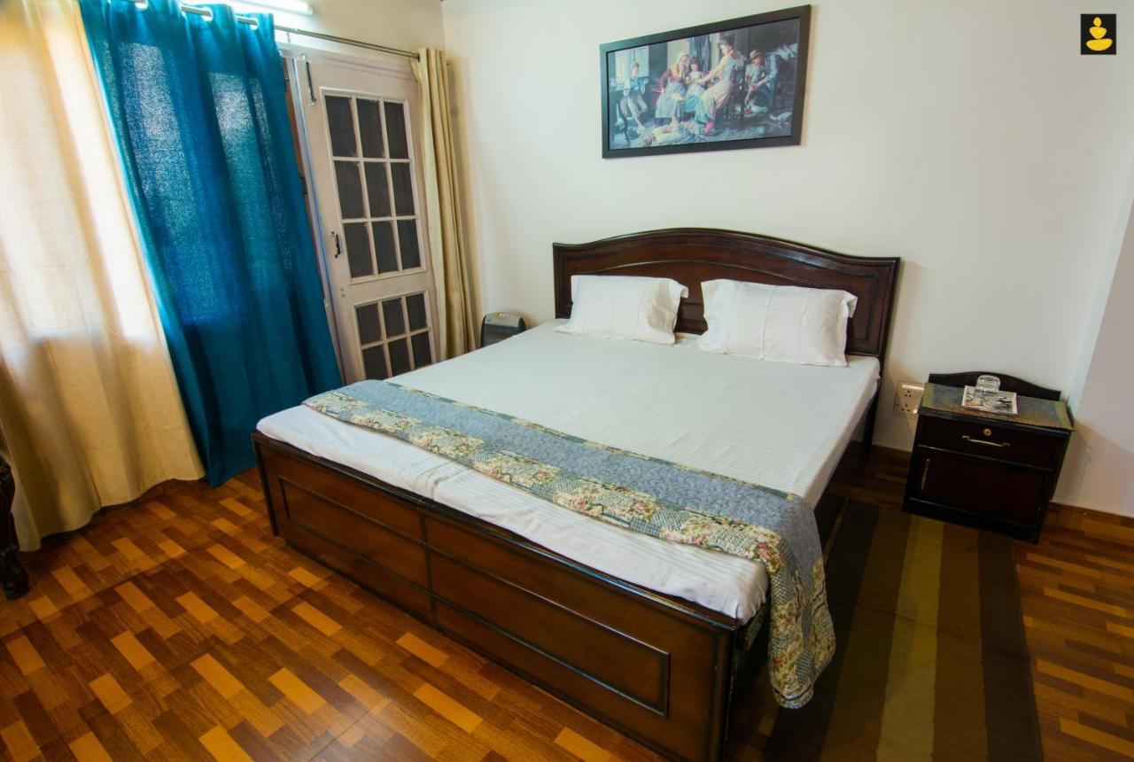 Livingstone 2Bhk Cozy Homestay In Kasauli Hills Kültér fotó
